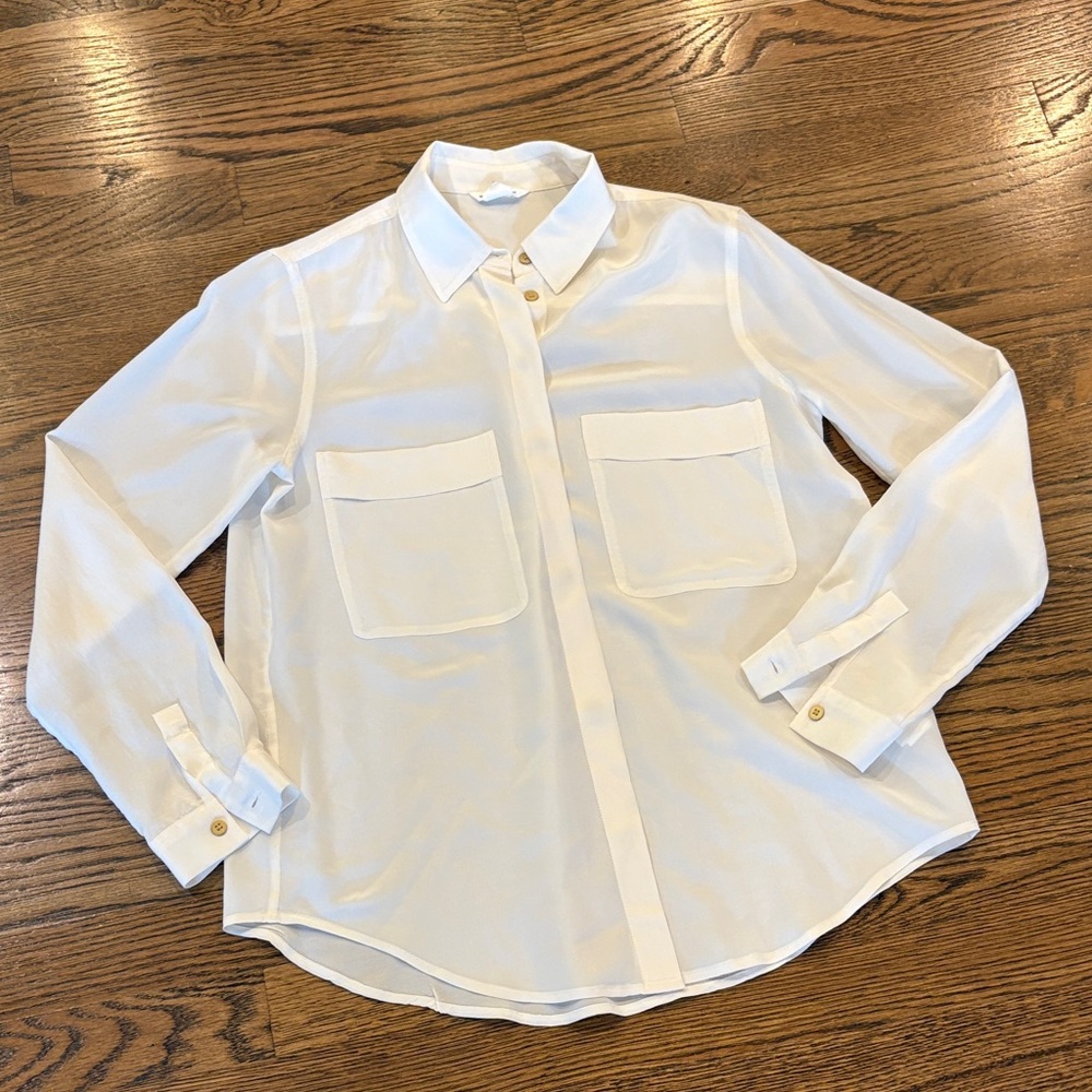 Club Monaco off White Button-Up Pocket 100% silk shirt, xS